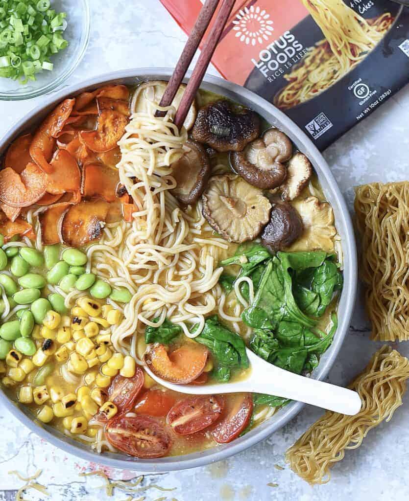 How To Build A Vegan Ramen Bowl - The Foodie Diaries