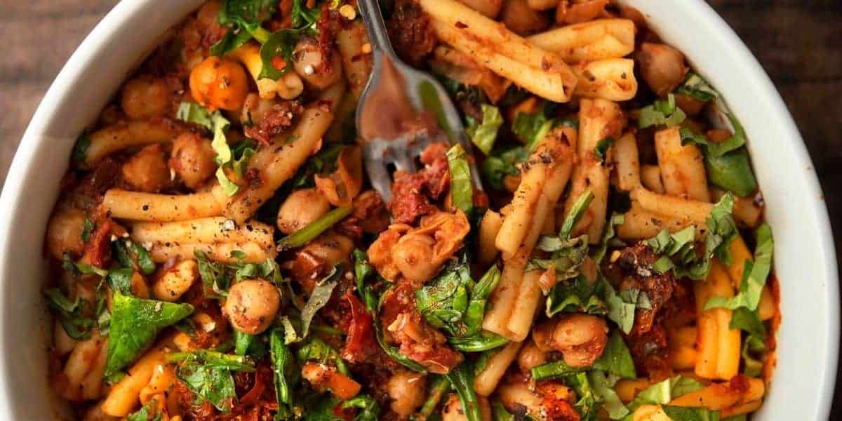 Chickpea, Spinach & Sundried Tomato Pasta Vegan Style